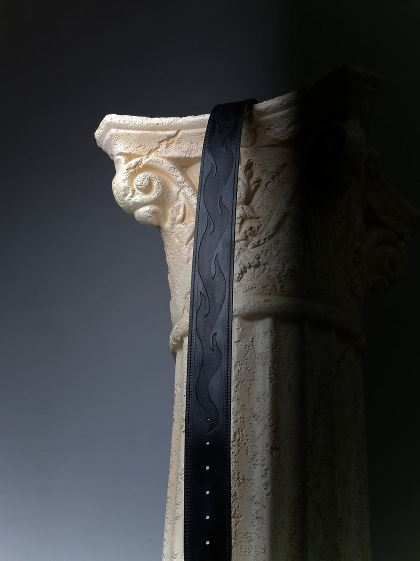 FLAMES-BLACK-LEATHER-BELT-FRONT