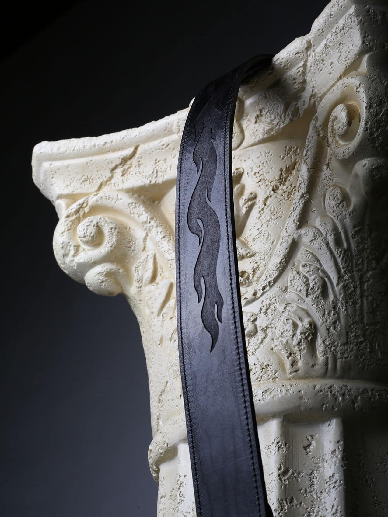 FLAMES-BLACK-LEATHER-BELT