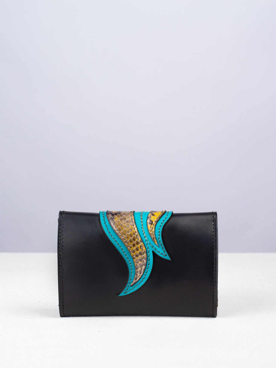 Handcrafted Flame Wallet: Timeless Leather Elegance