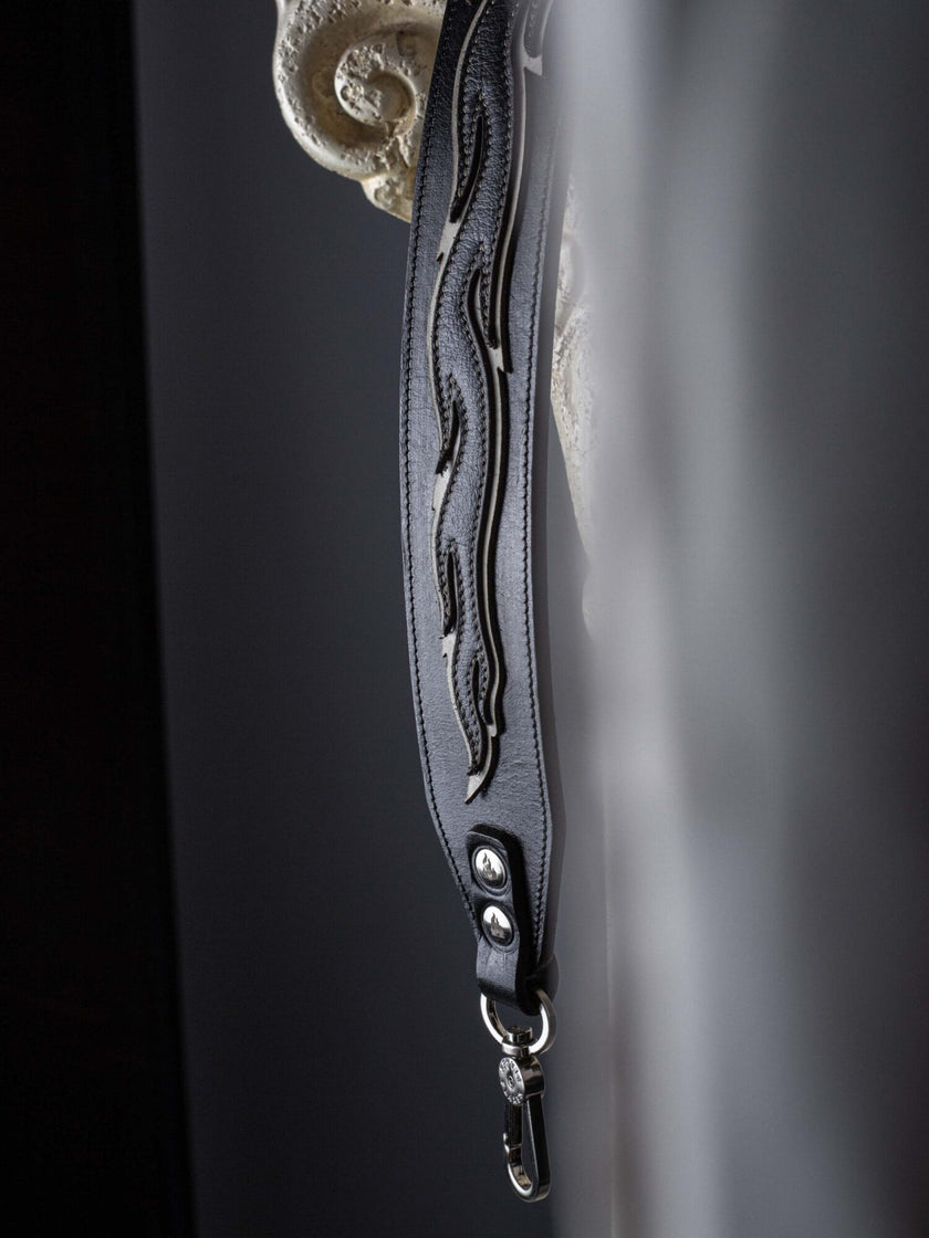 The-Black-White-Flame-strap
