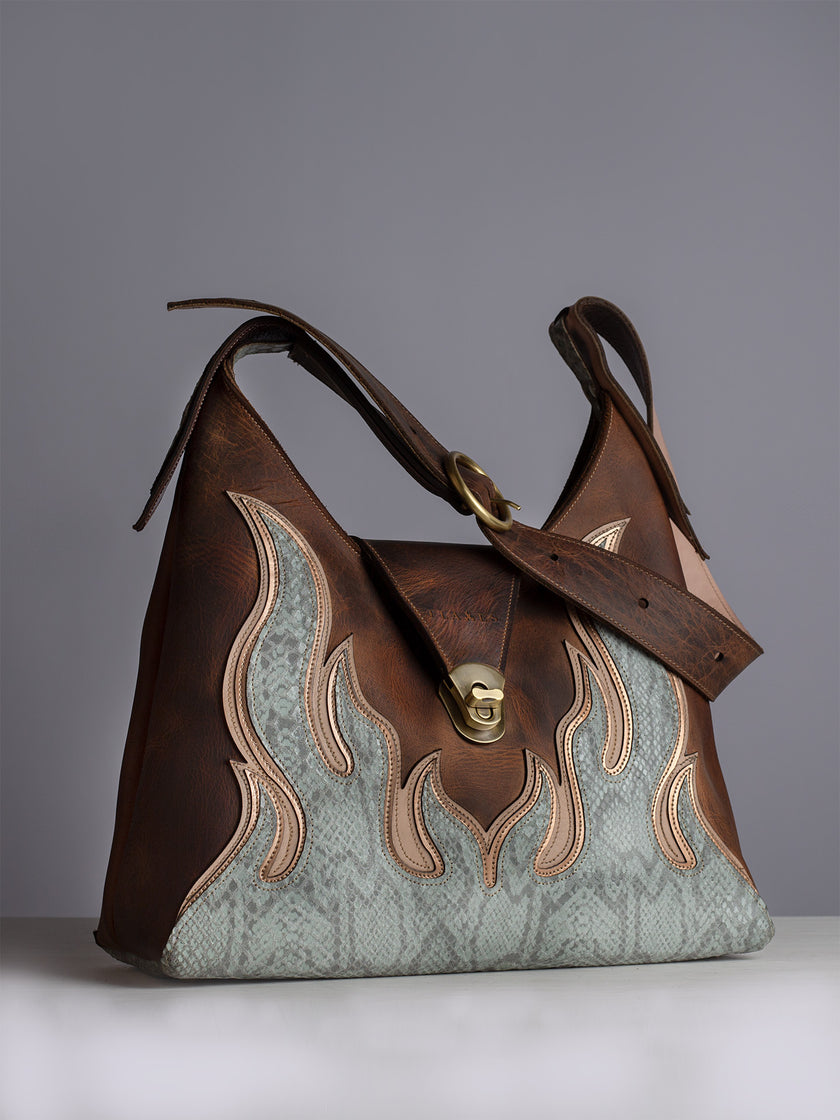 The Oase Flame big bag