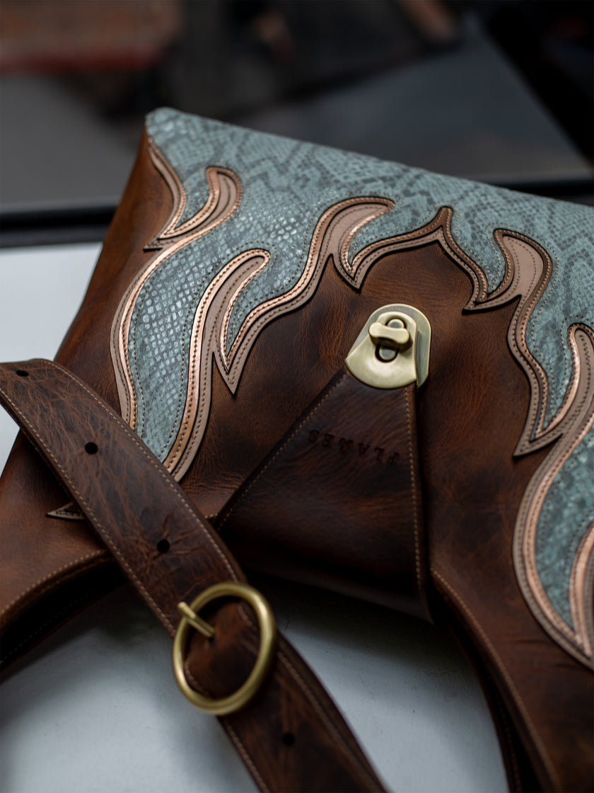 The Oase Flame big bag