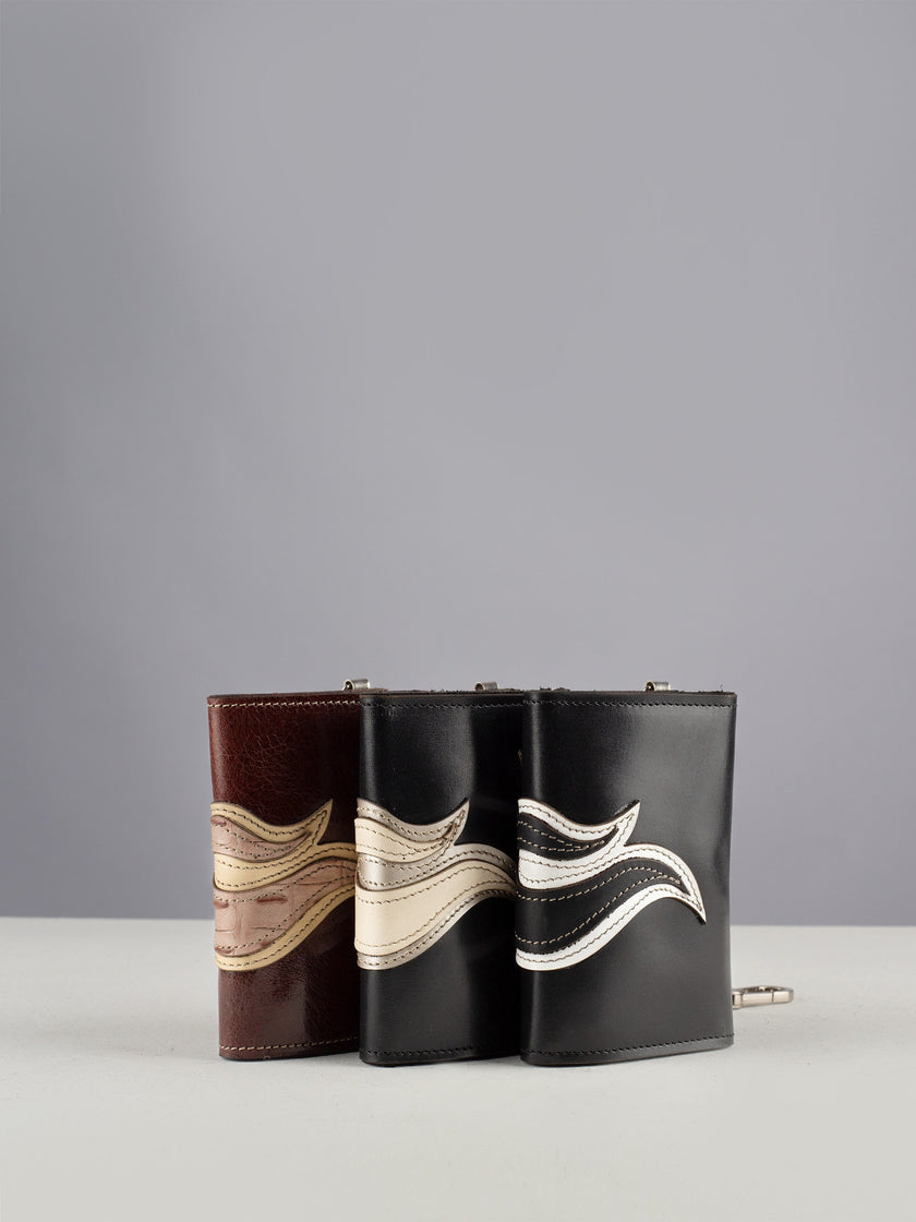 Handcrafted Flame Wallet: Timeless Leather Elegance